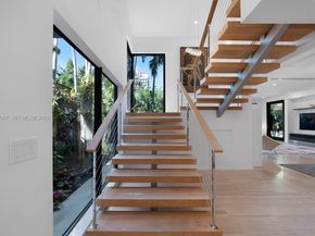 6840 Sunrise Pl, Coral Gables FL 33133