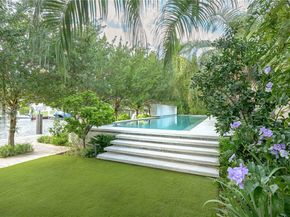 6840 Sunrise Pl, Coral Gables FL 33133