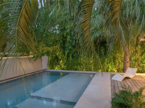 6840 Sunrise Pl, Coral Gables FL 33133