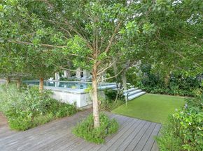 6840 Sunrise Pl, Coral Gables FL 33133