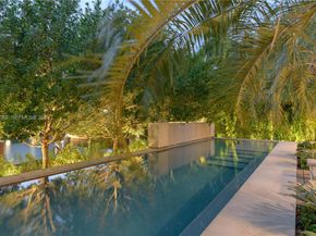 6840 Sunrise Pl, Coral Gables FL 33133