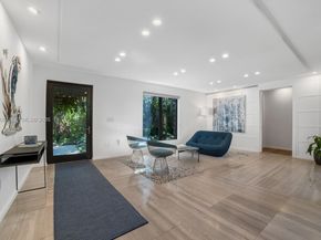 6840 Sunrise Pl, Coral Gables FL 33133