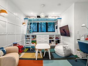 6840 Sunrise Pl, Coral Gables FL 33133