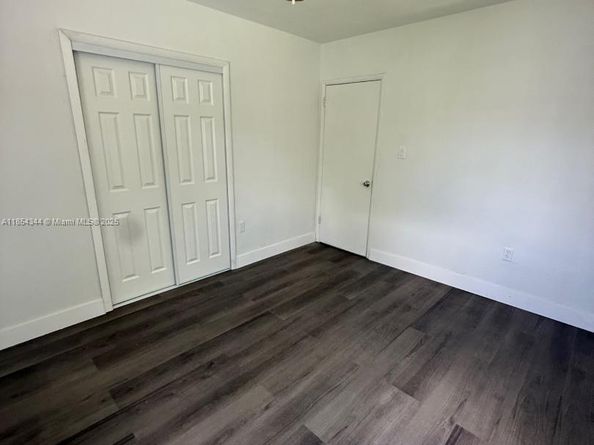 901 NW 149th Ter, Miami FL 33168