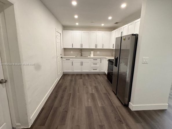 901 NW 149th Ter, Miami FL 33168