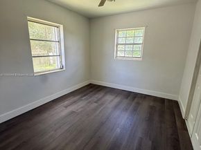 901 NW 149th Ter, Miami FL 33168
