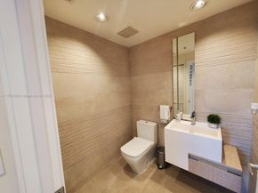 601 NE 36th St 1310, Miami FL 33137