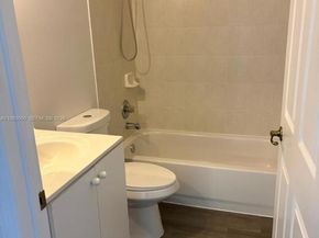 11500 NW 33rd St, Sunrise FL 33323