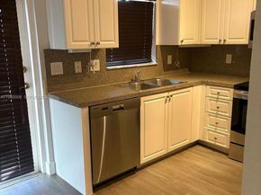 11500 NW 33rd St, Sunrise FL 33323