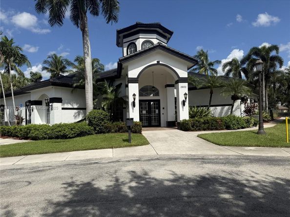 16493 SW 27th St, Miramar FL 33027