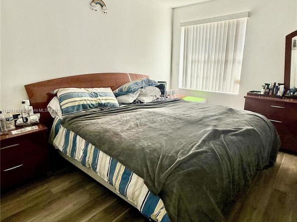 16493 SW 27th St, Miramar FL 33027