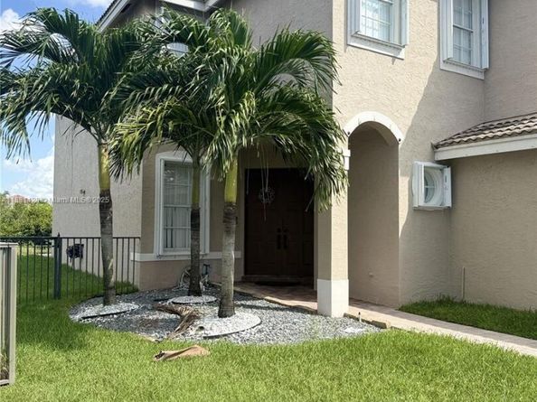 16493 SW 27th St, Miramar FL 33027