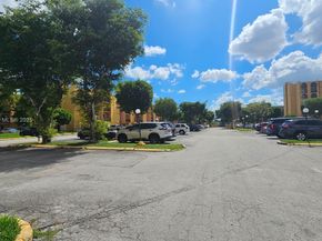 4709 NW 7th St 1059, Miami FL 33126