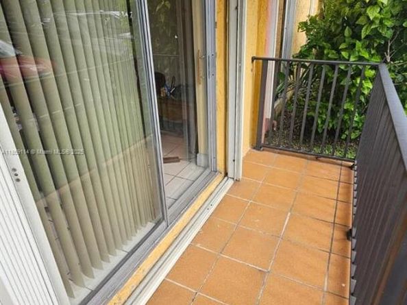 4709 NW 7th St 1059, Miami FL 33126
