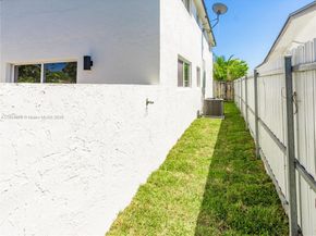 2039 NE 172nd St, North Miami Beach FL 33162
