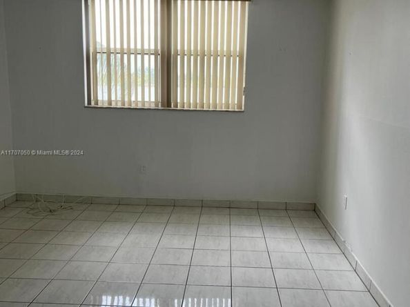 1075 NE Miami Gardens Dr 610, Miami FL 33179