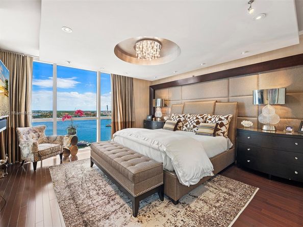450 Alton Rd 1907, Miami Beach FL 33139