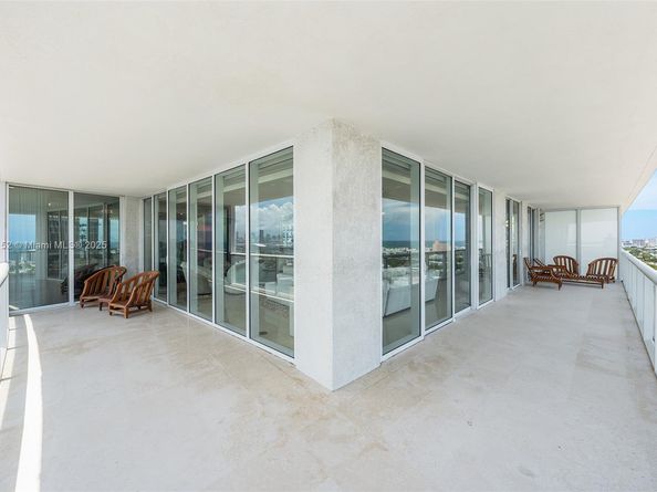450 Alton Rd 1907, Miami Beach FL 33139