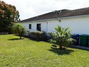 16869 SW 109th Pl, Miami FL 33157