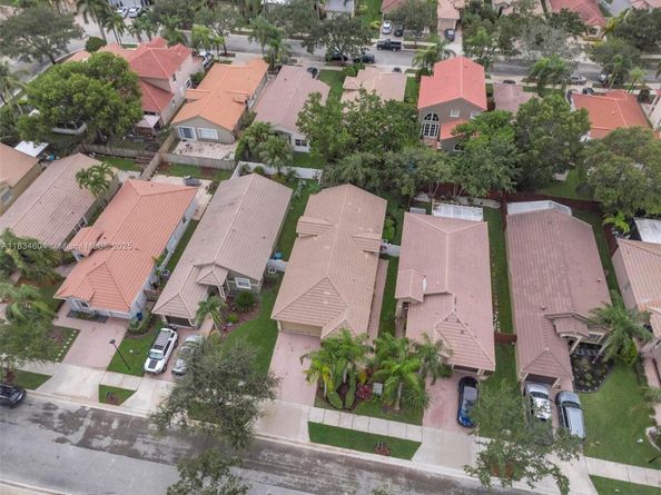 16410 Sapphire Bnd, Weston FL 33331