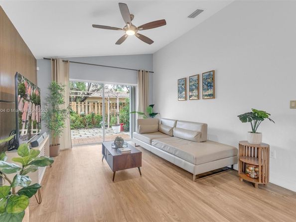 16410 Sapphire Bnd, Weston FL 33331