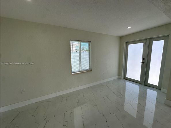 3231 NW 48th Ter, Miami FL 33142