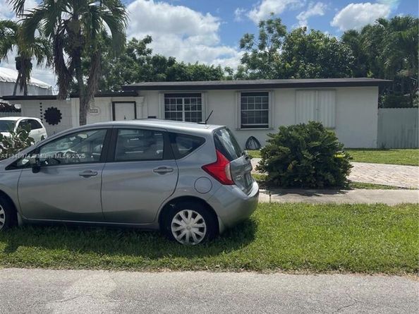 3101 SW 103rd Ct, Miami FL 33165