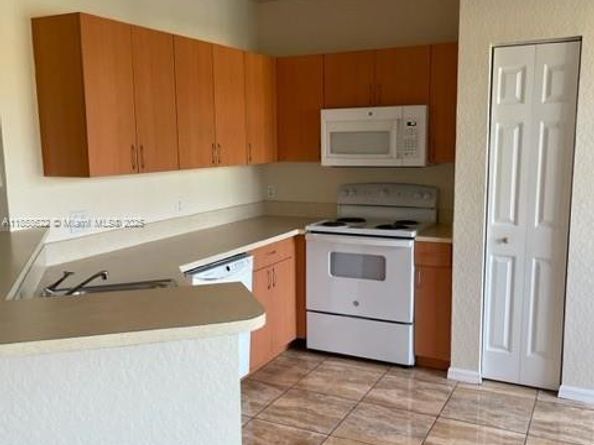 1807 Belmont Ln 1807, North Lauderdale FL 33068