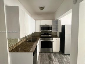 2500 NE 192nd St, Miami FL 33180