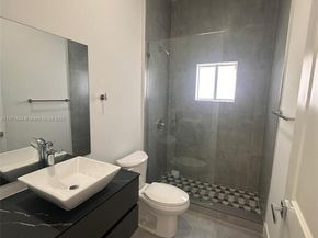 2423 NW 23rd Ln, Fort Lauderdale FL 33311