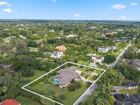 12321 NW 2nd St, Plantation FL 33325