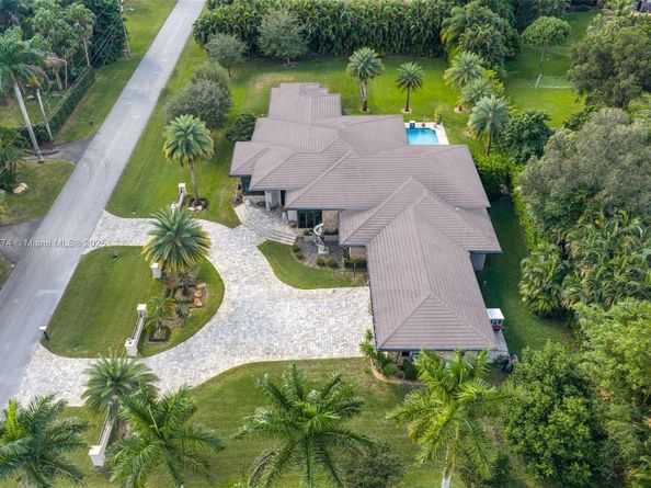 12321 NW 2nd St, Plantation FL 33325