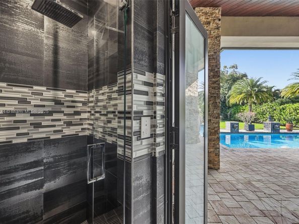 12321 NW 2nd St, Plantation FL 33325