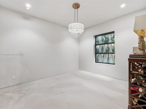 12321 NW 2nd St, Plantation FL 33325