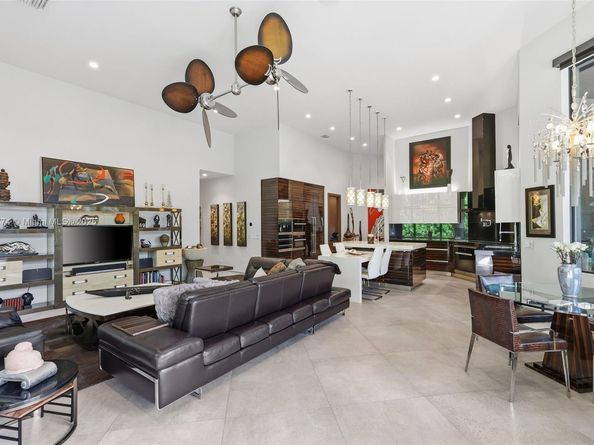 12321 NW 2nd St, Plantation FL 33325