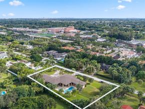 12321 NW 2nd St, Plantation FL 33325