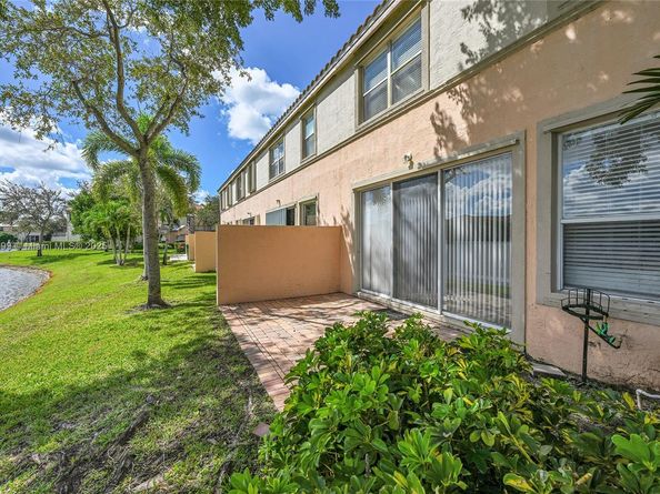 16250 SW 47th Mnr, Miramar FL 33027