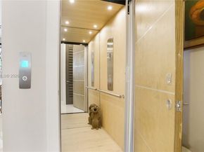 3075 Mary St, Miami FL 33133