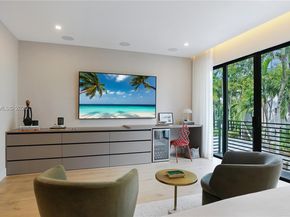 3075 Mary St, Miami FL 33133