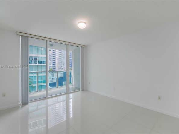 31 SE 5th St 1510, Miami FL 33131
