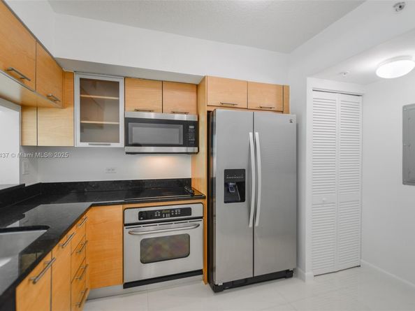 31 SE 5th St 1510, Miami FL 33131