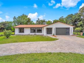 4700 SW 110th Ave, Davie FL 33328