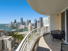 848 Brickell Key Dr 3403, Miami FL 33131