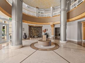 848 Brickell Key Dr 3403, Miami FL 33131