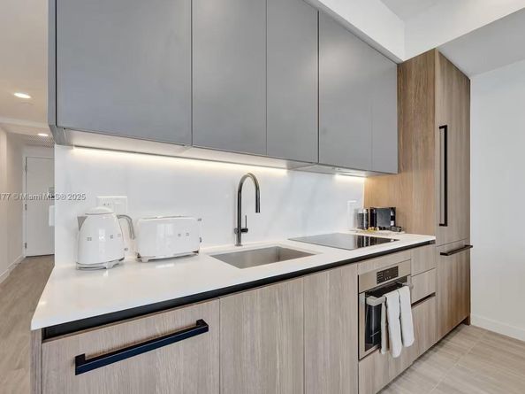 580 72nd Street 1713, Miami Beach FL 33141
