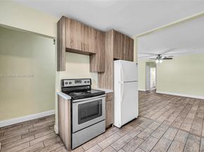 17130 NE 7th Ave, North Miami Beach FL 33162