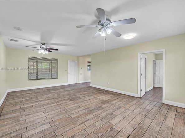 17130 NE 7th Ave, North Miami Beach FL 33162