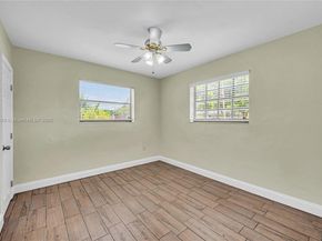 17130 NE 7th Ave, North Miami Beach FL 33162