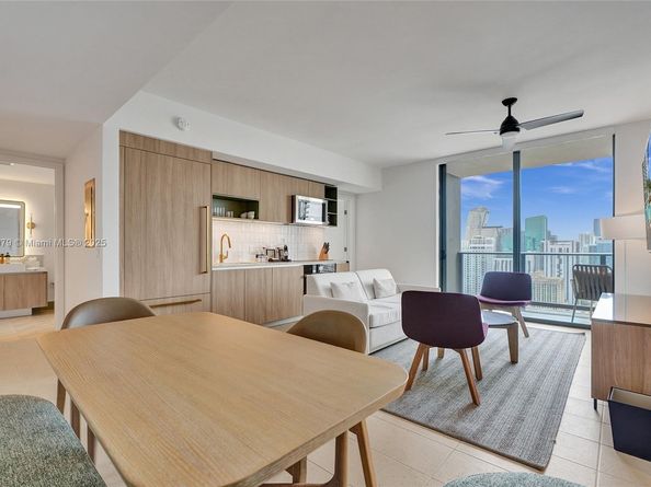 159 NE 6th St 3405, Miami FL 33132