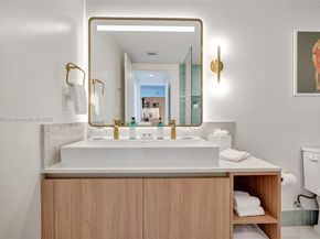 159 NE 6th St 3405, Miami FL 33132